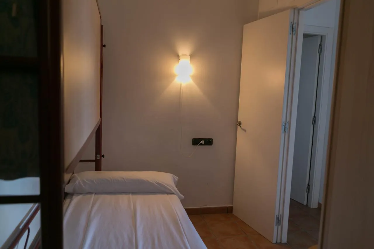 2 Bedroom Apartment Close To The Center Of Begur. Terrace And Panoramic Sea Views